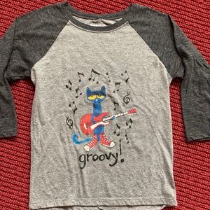 Boys M Pete the Cat shirt